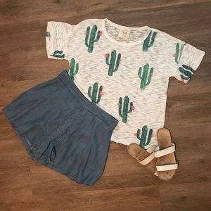 Super Soft Cactus Print Shirt NWOT